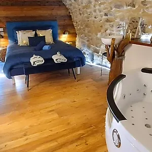 https://le-temps-suspendu-saint-pierreville.hotels-rhonealpes.com